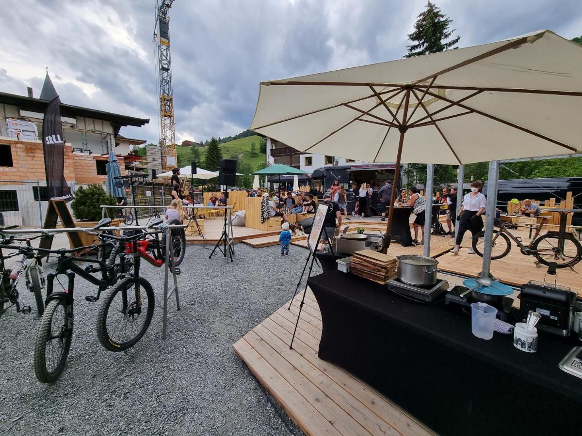 Skill Mountain Lodge - Ski Und Bike Hostel Im Sommer Mit Joker Card Saalbach-Hinterglemm Bagian luar foto