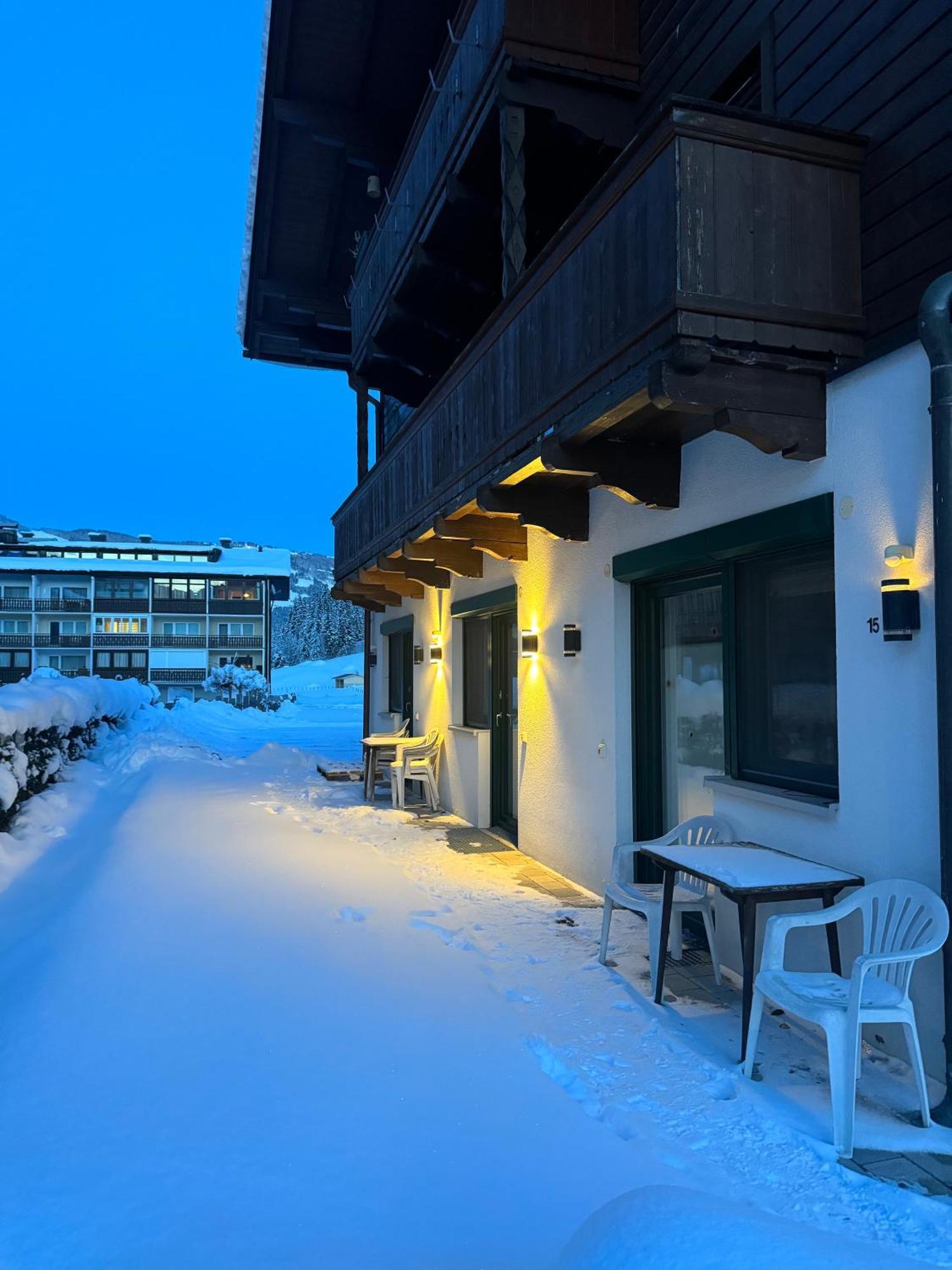 Skill Mountain Lodge - Ski Und Bike Hostel Im Sommer Mit Joker Card Saalbach-Hinterglemm Bagian luar foto