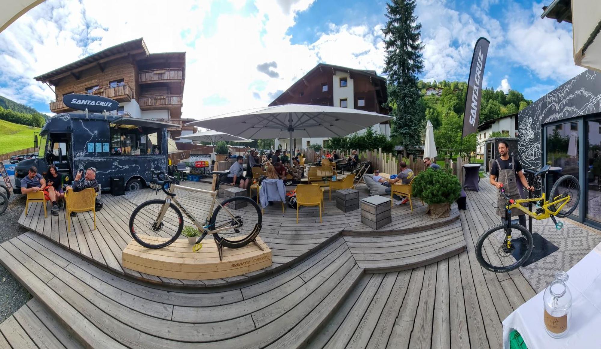 Skill Mountain Lodge - Ski Und Bike Hostel Im Sommer Mit Joker Card Saalbach-Hinterglemm Bagian luar foto