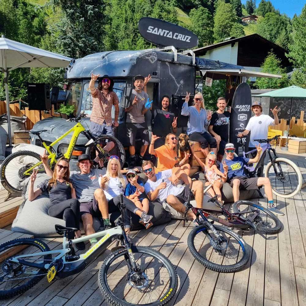 Skill Mountain Lodge - Ski Und Bike Hostel Im Sommer Mit Joker Card Saalbach-Hinterglemm Bagian luar foto