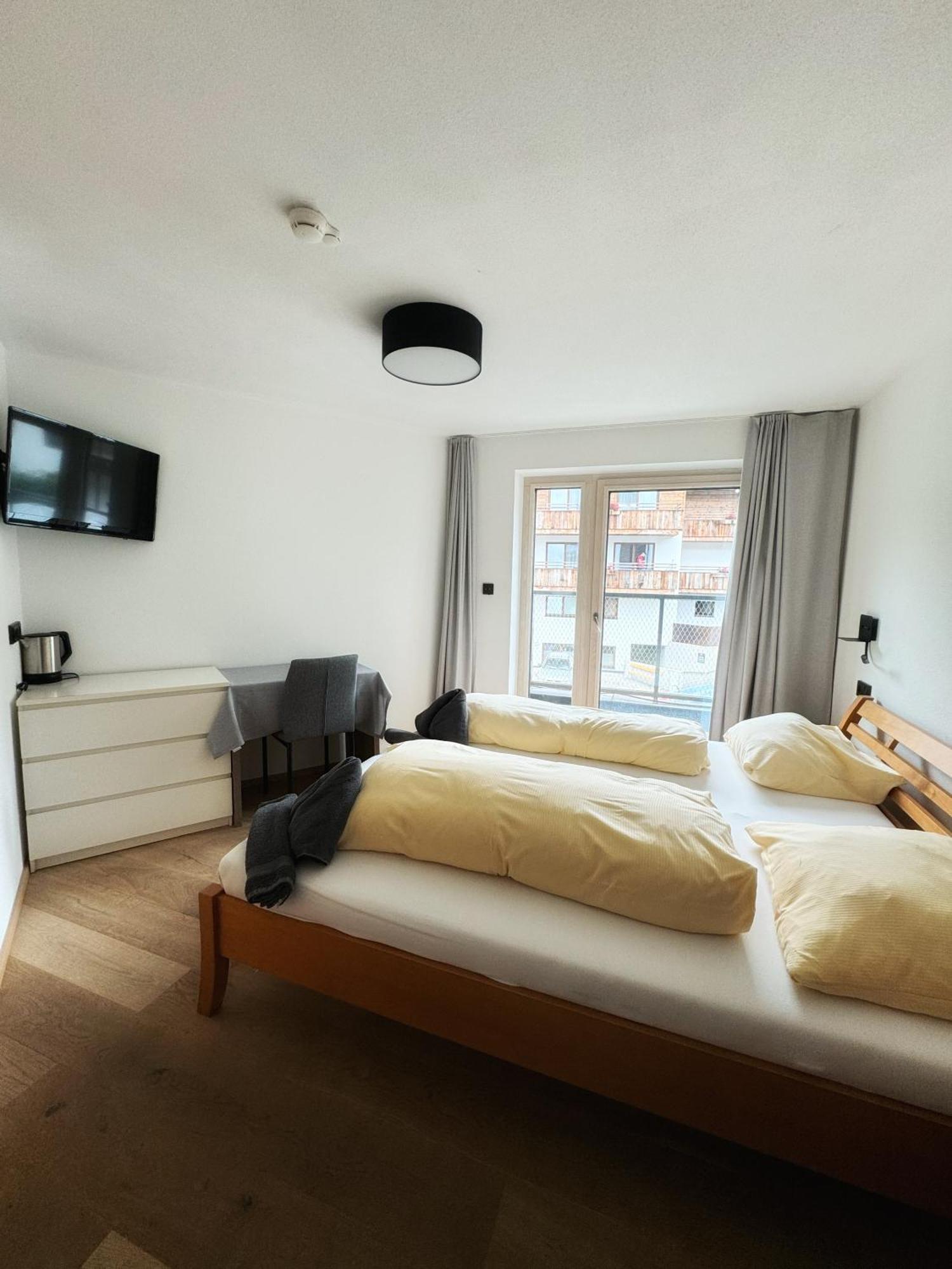 Skill Mountain Lodge - Ski Und Bike Hostel Im Sommer Mit Joker Card Saalbach-Hinterglemm Bagian luar foto