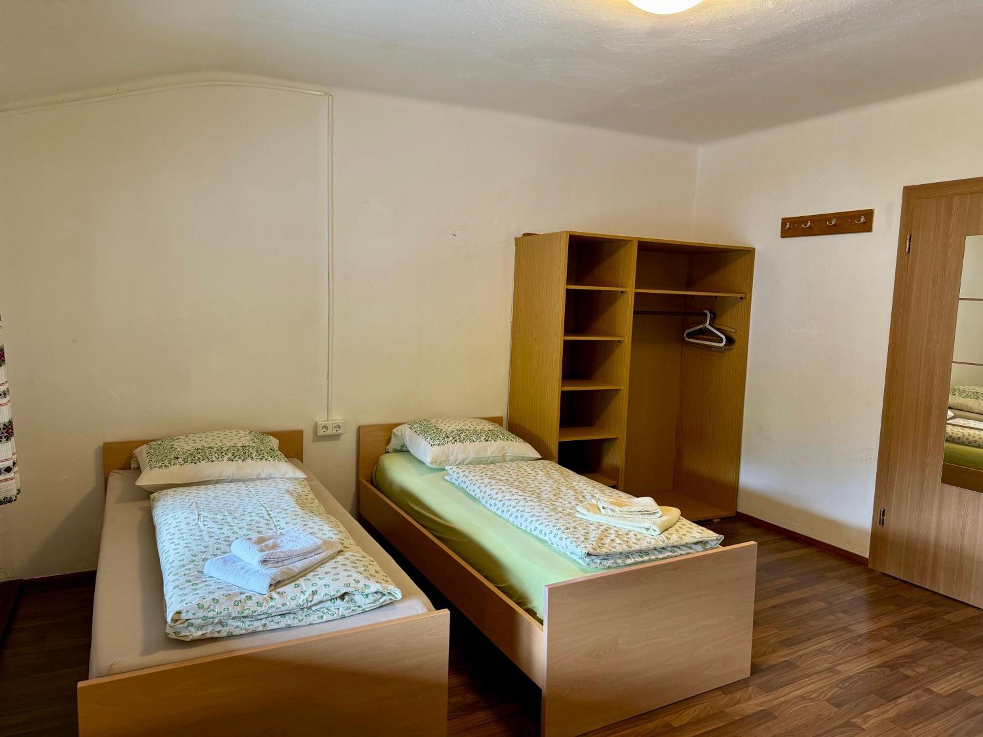 Skill Mountain Lodge - Ski Und Bike Hostel Im Sommer Mit Joker Card Saalbach-Hinterglemm Bagian luar foto